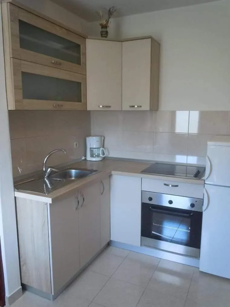 Apartmani Mera Ugrinici شقة